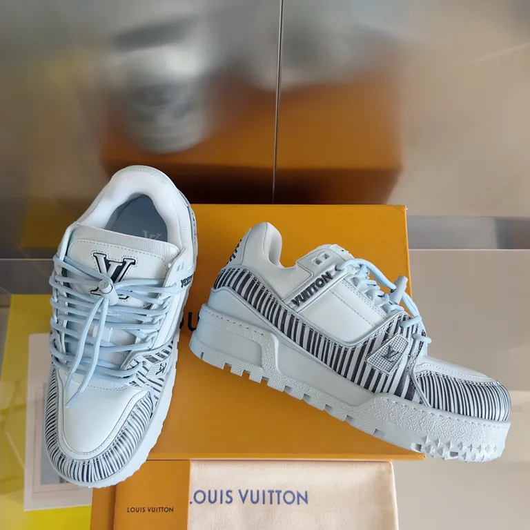 Louis Vuitton Shoe 